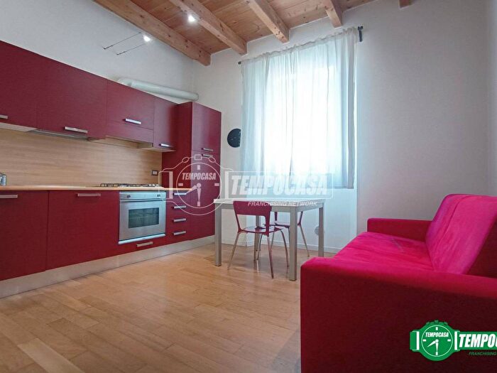 Appartamento bilocale in affitto in Via Cicco Simonetta, Corso Genova, Milano