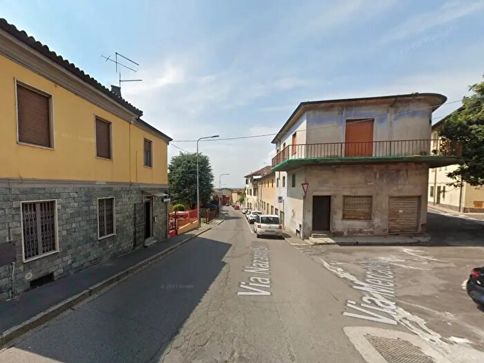 Case in Vendita e in Affitto - 2