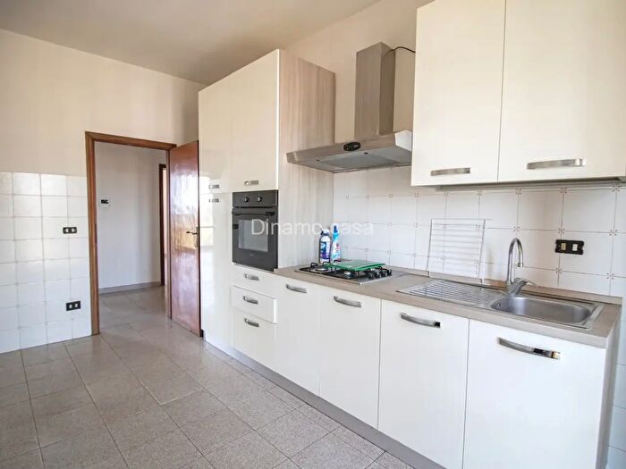 Appartamento quadrilocale in vendita in Via S Piero, Prato