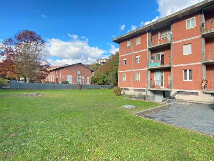 Appartamento con 5 locali in vendita in Via Nazionale, Villar Perosa