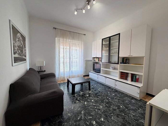 Appartamento quadrilocale in affitto in Corso Dante Alighieri, Centro, Alassio