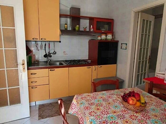 Appartamento trilocale in affitto in Via Santa Teresella degli Spagnoli, Quartieri Spagnoli, Napoli