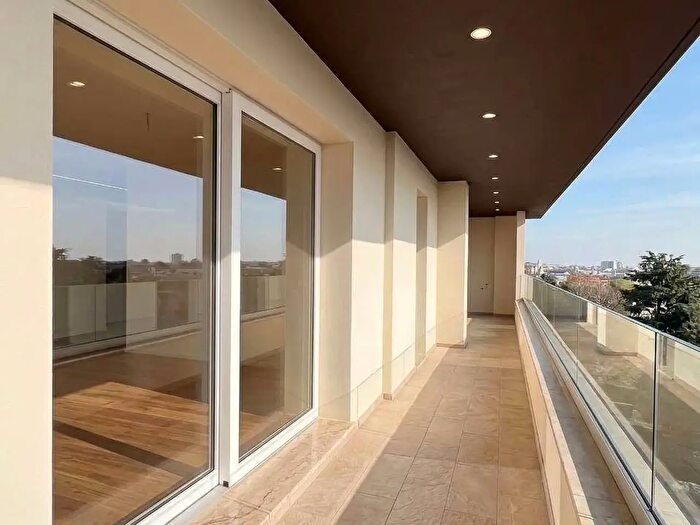 Appartamento trilocale in vendita in Viale Colombo, Quartu SantElena