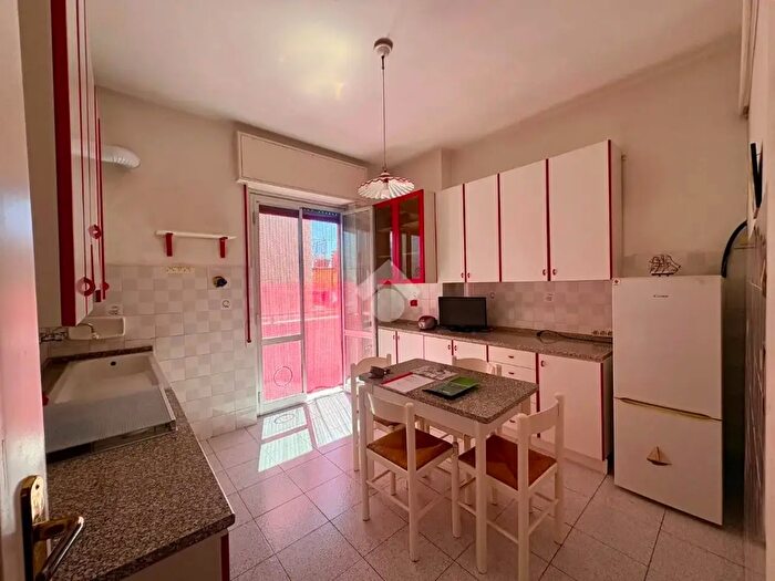 Appartamento trilocale in vendita in Via dei Sessanta, Genova