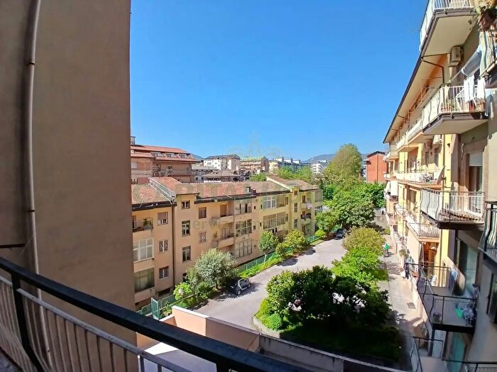 Appartamento trilocale in vendita in Via Beata Francesca, Avellino