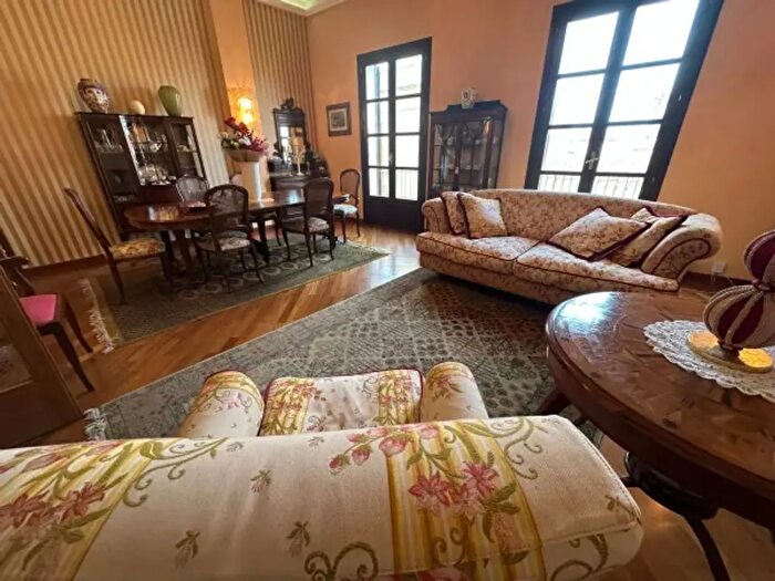 Appartamento con 6 locali in vendita in Siracusa