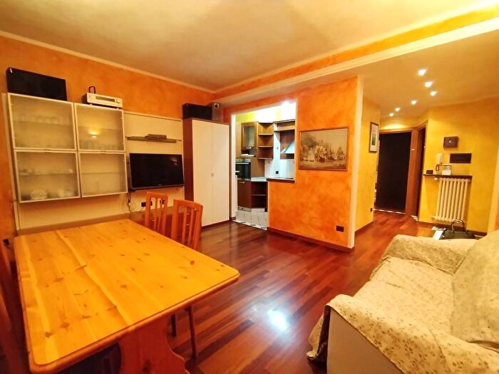 Appartamento trilocale in affitto in Via Olgiate Olona, Santissimi Apostoli, Busto Arsizio