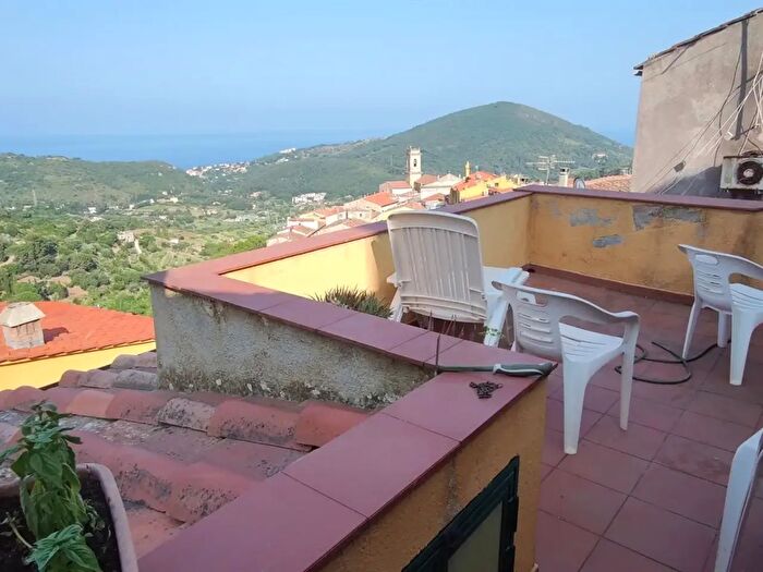 Appartamento trilocale in vendita in Rio