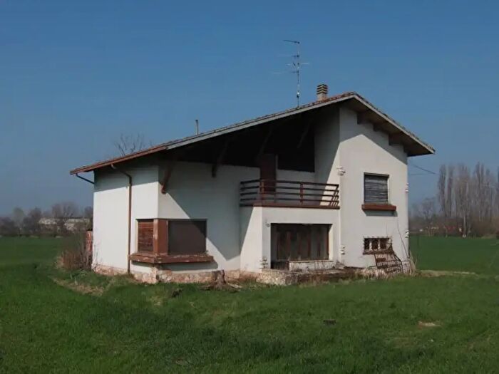 Casa con 5 locali in vendita in Strada Comunale Ronchi, Gonzaga