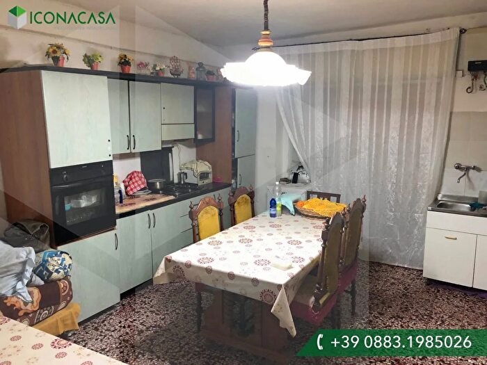 Appartamento trilocale in vendita in Via Galliano, Barletta