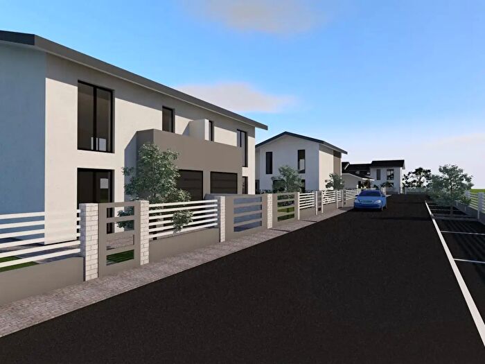 Casa con 5 locali in vendita in Reggio nell'Emilia