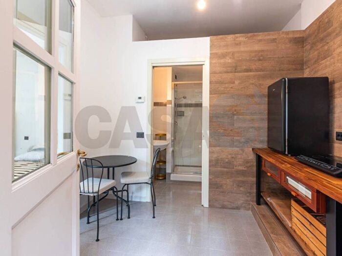 Appartamento monolocale in affitto in Via Gaudenzio Ferrari, Corso Genova, Milano