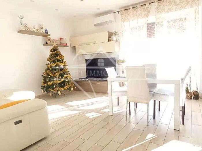 Appartamento quadrilocale in vendita in Carrara