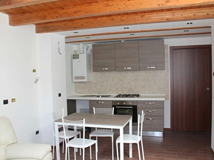 Appartamento bilocale in affitto in Via Palestro, Cislago