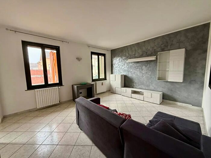 Appartamento trilocale in vendita in Via Puccini, Alessandria