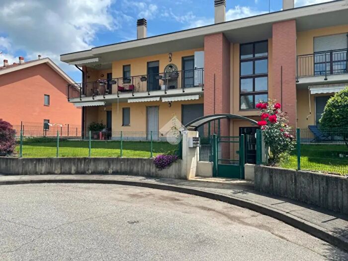 Appartamento con 6 locali in vendita in Viale Europa, San Giorgio Canavese