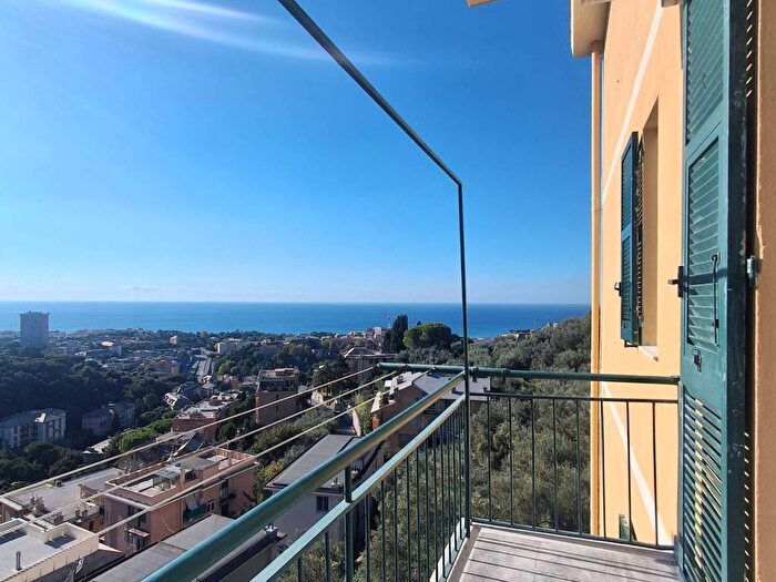 Appartamento quadrilocale in affitto in Via Angelo Olivieri, Apparizione, Genova