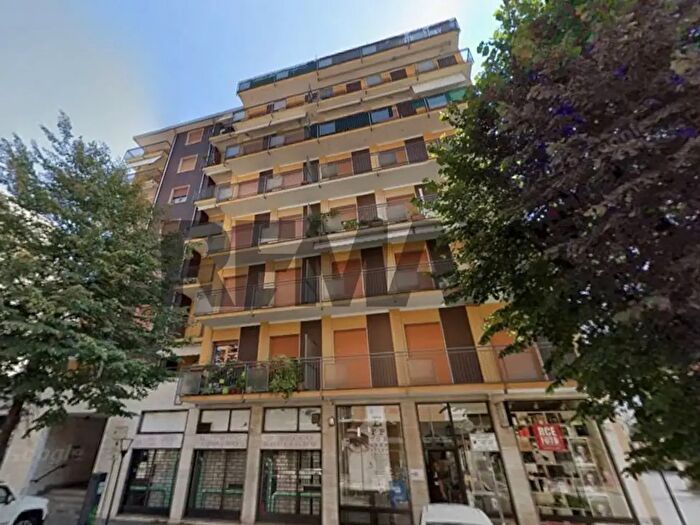 Appartamento trilocale in vendita in Viale Rimembranze, Lainate