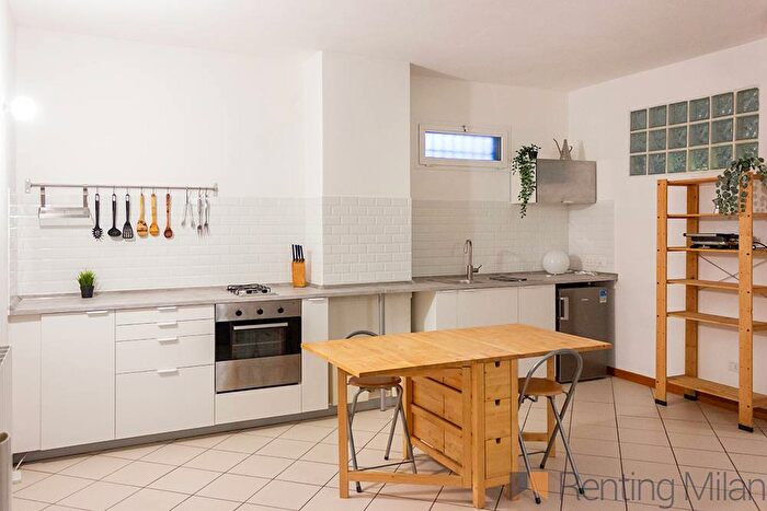 Appartamento bilocale in affitto in Via Simone Martini, Famagosta, Milano