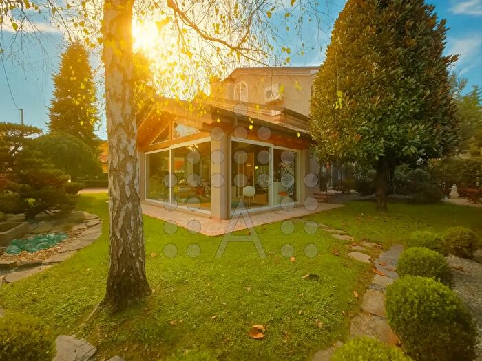 Casa con 6 locali in vendita in Montegrotto Terme