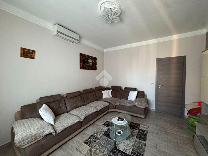 Appartamento trilocale in vendita in Via Pisa, Vercelli