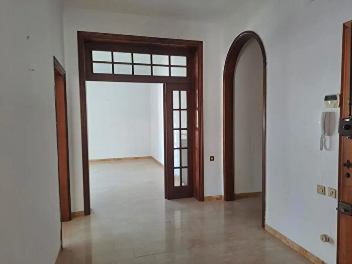 Appartamento con 7 locali in affitto in Pisa