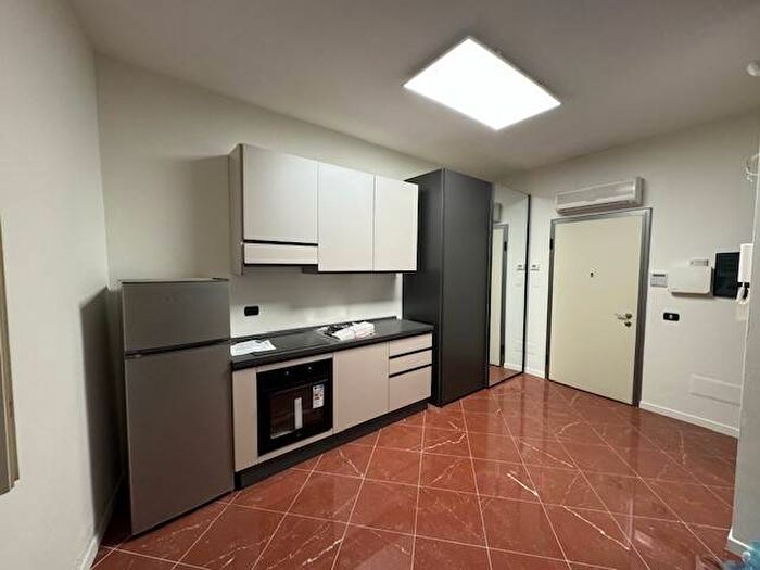 Appartamento monolocale in affitto in Piazzetta Ugo Gualazzini, Centro, Cremona