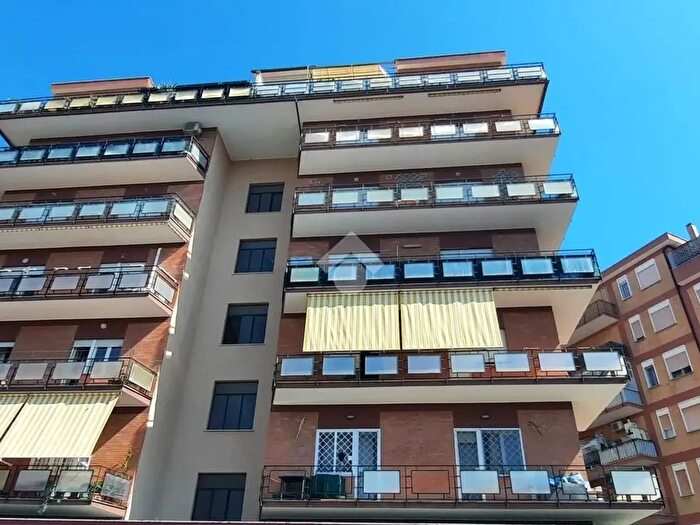 Appartamento trilocale in vendita in Via Fratelli Cairoli, Ladispoli