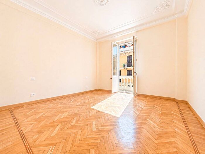 Appartamento con 6 locali in affitto in Via Trento, Albaro, Genova