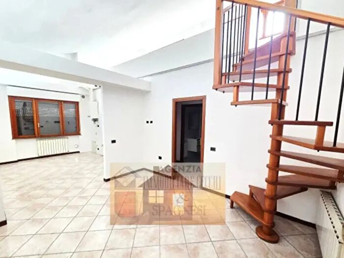 Appartamento trilocale in vendita in Via Pistoiese a, Signa