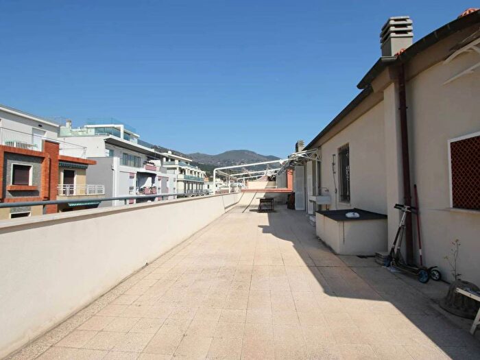 Casa con 5 locali in affitto in Corso A Diaz, Via Roma Borgo Barusso, Alassio