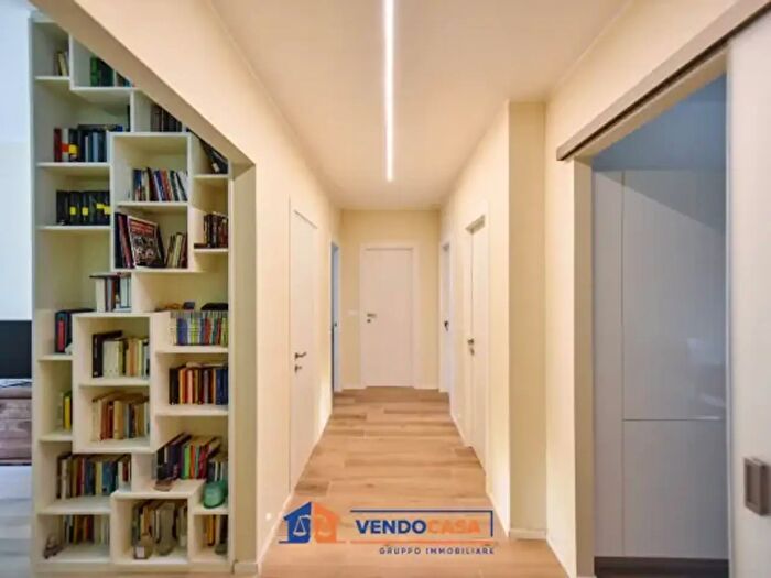 Appartamento quadrilocale in vendita in Via Montezemolo, Torino