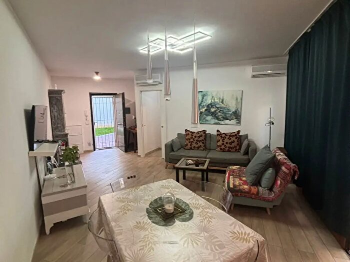 Appartamento bilocale in vendita in Viale Corsica, Firenze