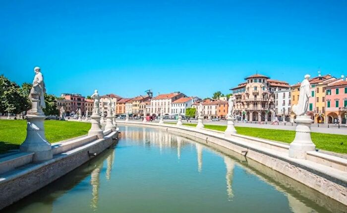 Casa in vendita in Zona Prato della Valle Pontecorvo Padova, Padova