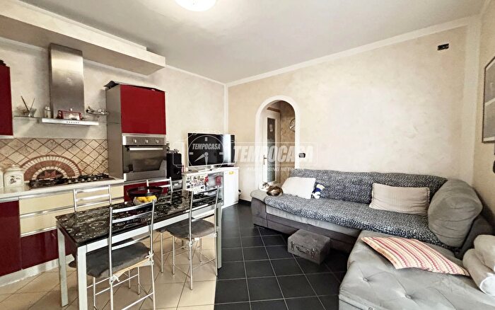 Appartamento bilocale in vendita in Via Ivrea, Candia Canavese