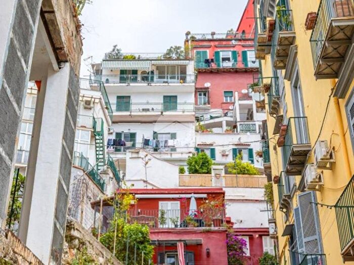Appartamento bilocale in affitto in Vico Vasto a Chiaia, Chiaia, Napoli