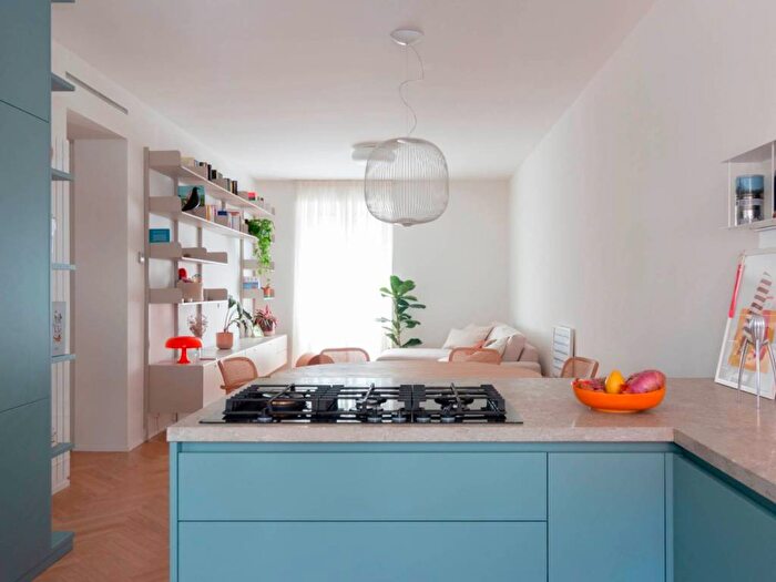 Appartamento trilocale in affitto in Via Raimondo Montecuccoli, Bande Nere, Milano