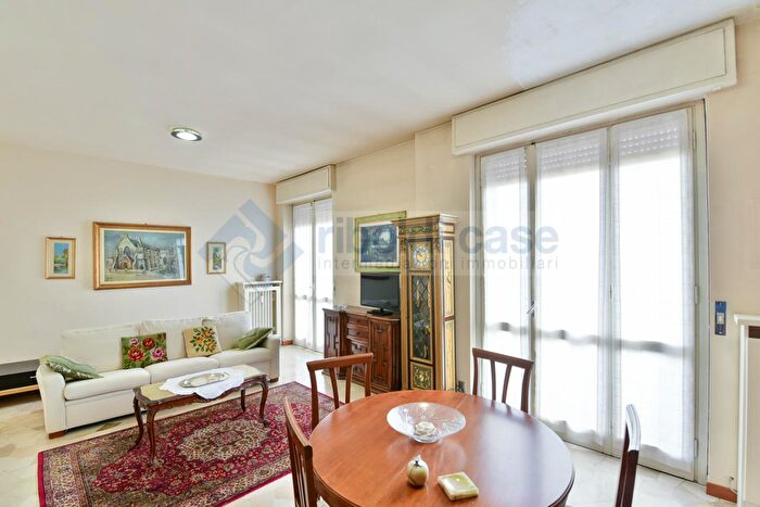 Appartamento quadrilocale in vendita in Seregno