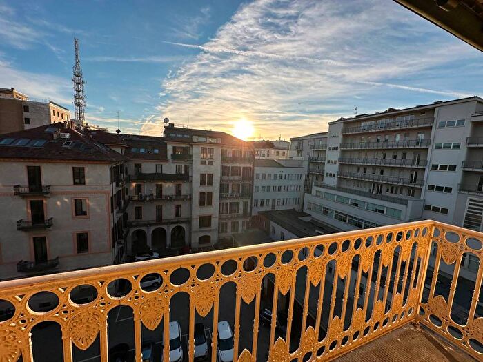 Casa bilocale in affitto in Via Cernaia, Piazza Solferino, Torino