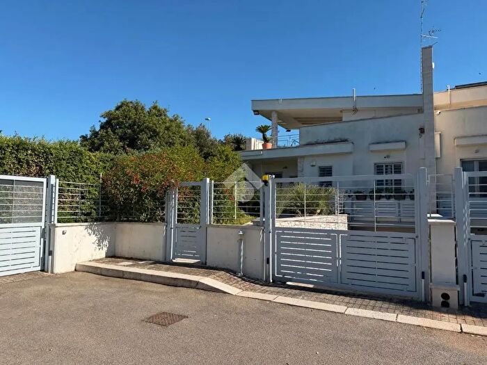 Casa trilocale in vendita in Via Cellamare, Casamassima