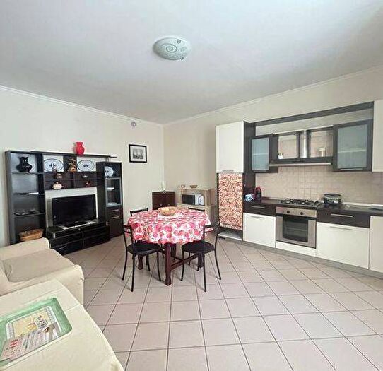 Appartamento trilocale in affitto in Porcellana, Sassari