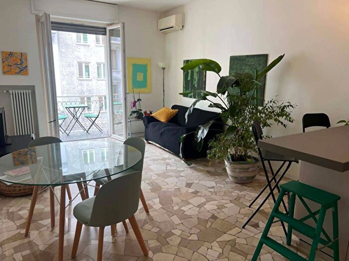 Appartamento trilocale in affitto in Via Lepontina, Farini, Milano