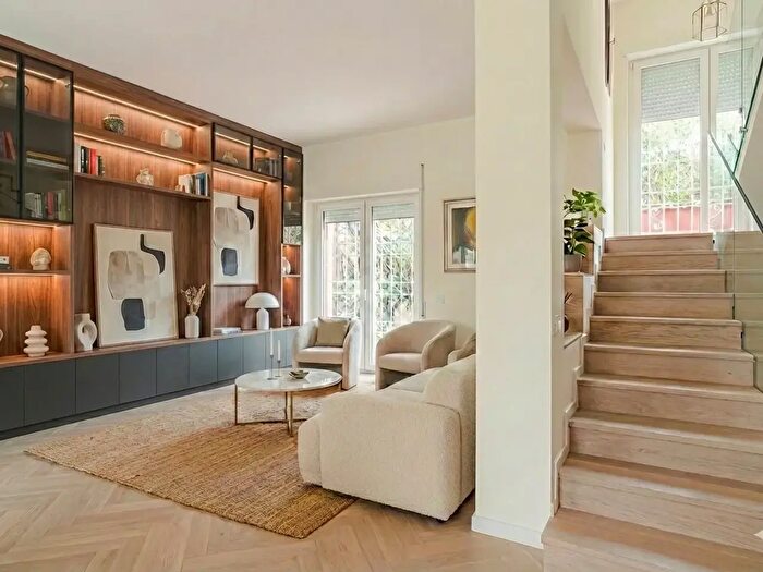 Casa con 7 locali in vendita in Via Gais, Roma