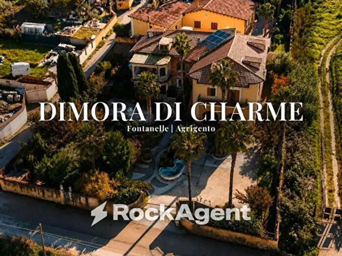 Casa con 6 locali in vendita in Via Serra Ferlicchio, Agrigento