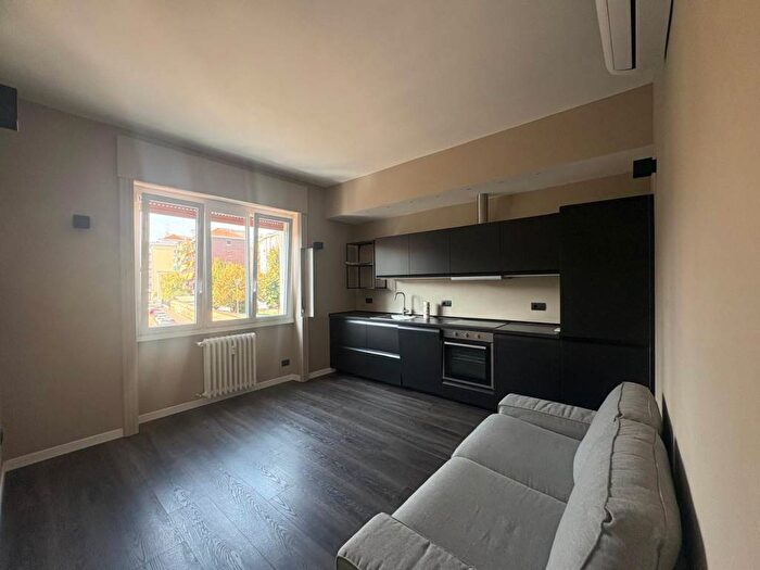 Appartamento bilocale in affitto in Via Monviso, Paolo Sarpi, Milano