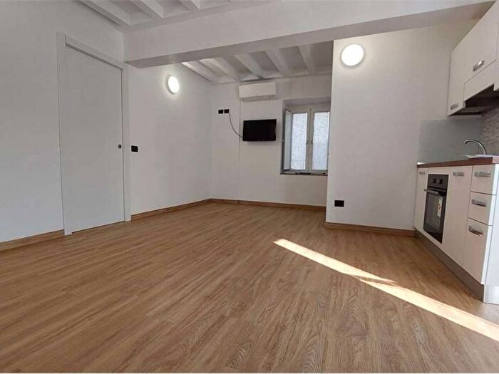 Appartamento bilocale in affitto in Via Carolina Balconi, Centro, Cernusco sul Naviglio