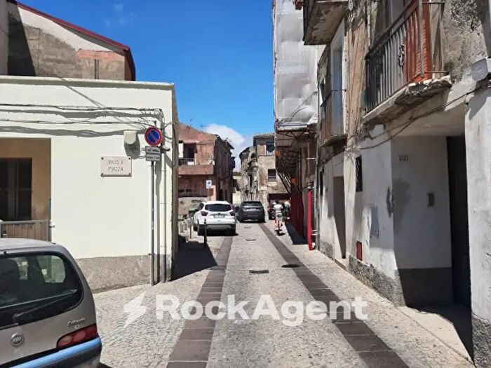 Appartamento bilocale in vendita in Via Pubblica Istruzione, Catanzaro