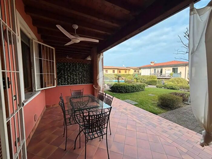 Appartamento bilocale in affitto in Via Ronco, Polpenazze