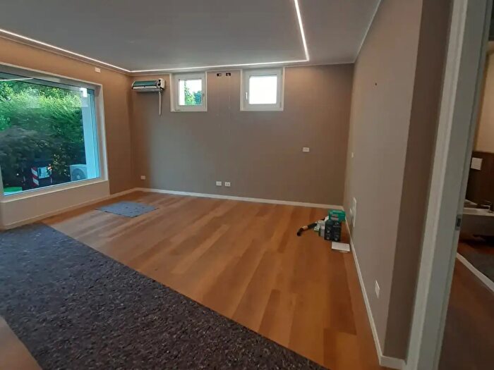 Casa con 5 locali in vendita in Via Veneto, Campodoro