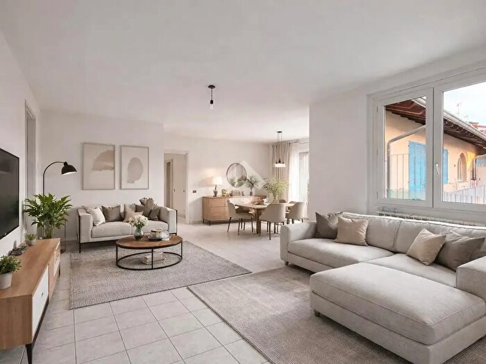 Appartamento trilocale in vendita in Via Garibaldi, Fino Mornasco